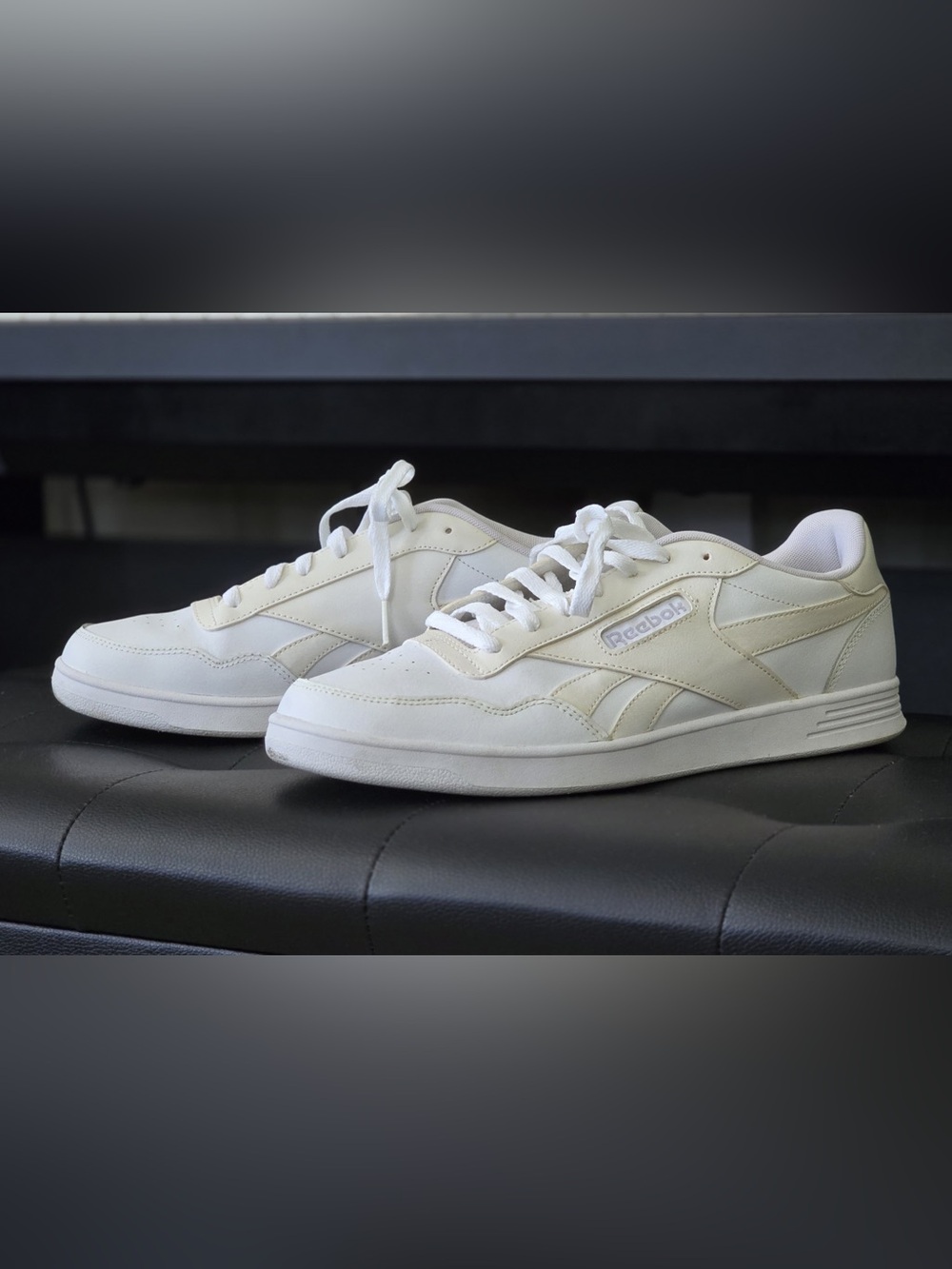 Reebok Men White Classic Leather Low-Top Sneakers